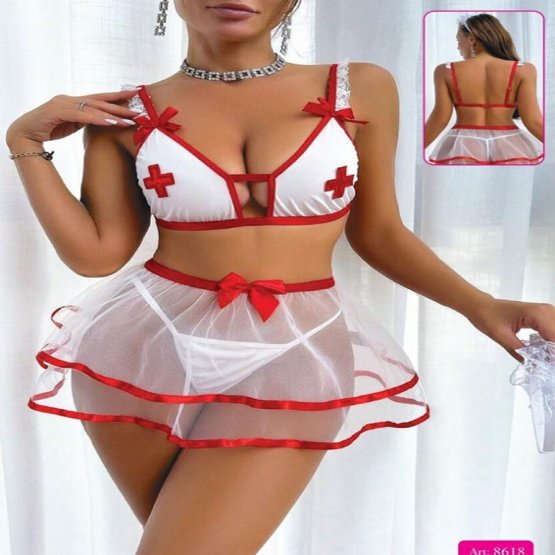 Herotik Shop - Kırmızı Haç Detaylı ve Tül Etekli Fantezi Hemşire Kostümü