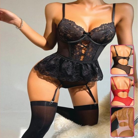 Herotik Shop - Siyah Dantelli ve Jartiyerli Fantezi Bodysuit
